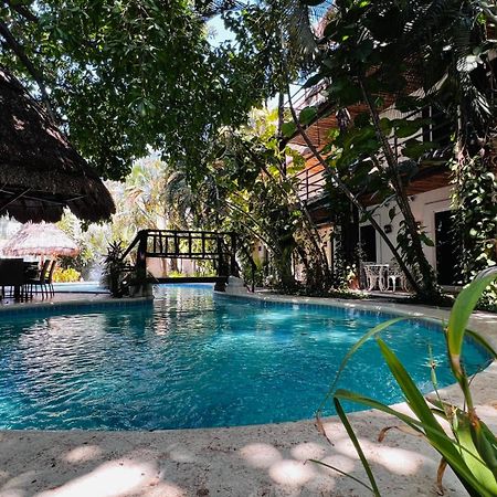 Mayan Art Hotel 10 Avenue Playa del Carmen Exterior photo
