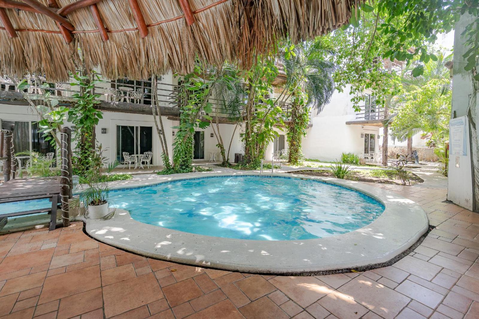 Mayan Art Hotel 10 Avenue Playa del Carmen Exterior photo